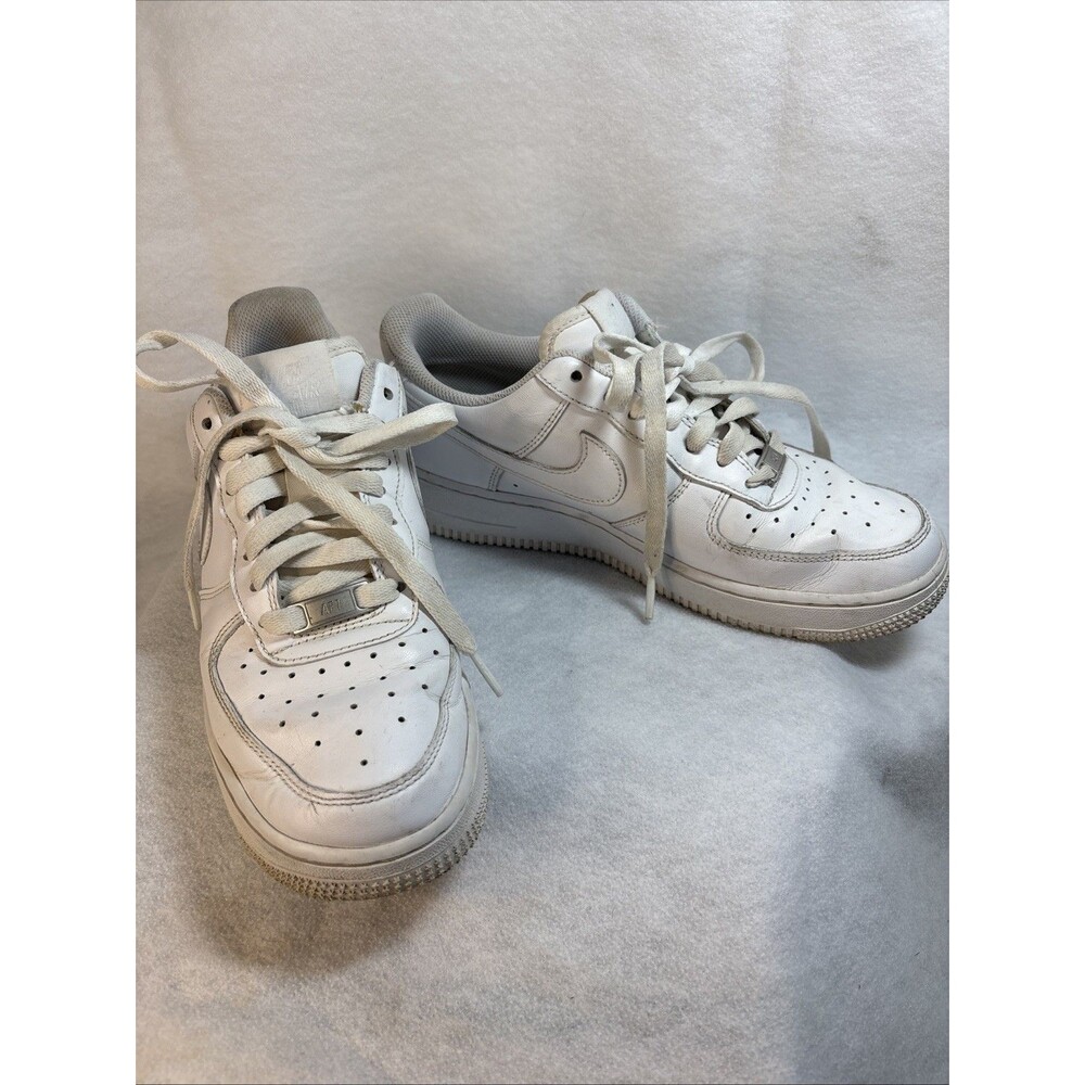 Nike Air Force One 1 Low Triple White Women’s Size 8, Medium
